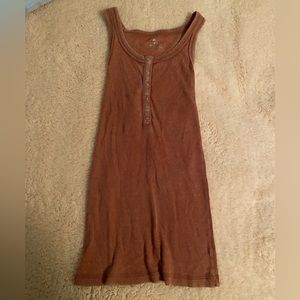 Pink button-up tanktop (S)